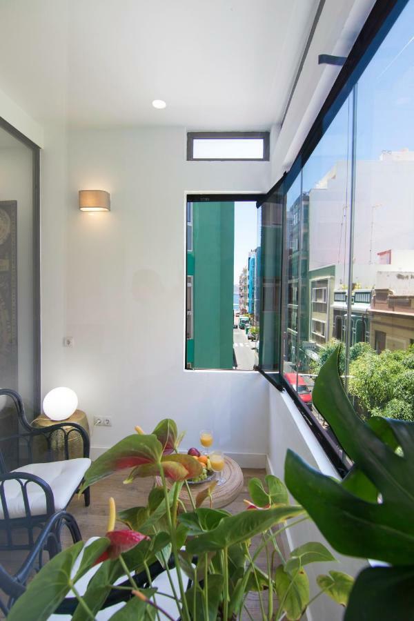 Homeforguest Stylish And Modern Apartment Overlooking Las Canteras Las Palmas de Gran Canaria Exterior photo