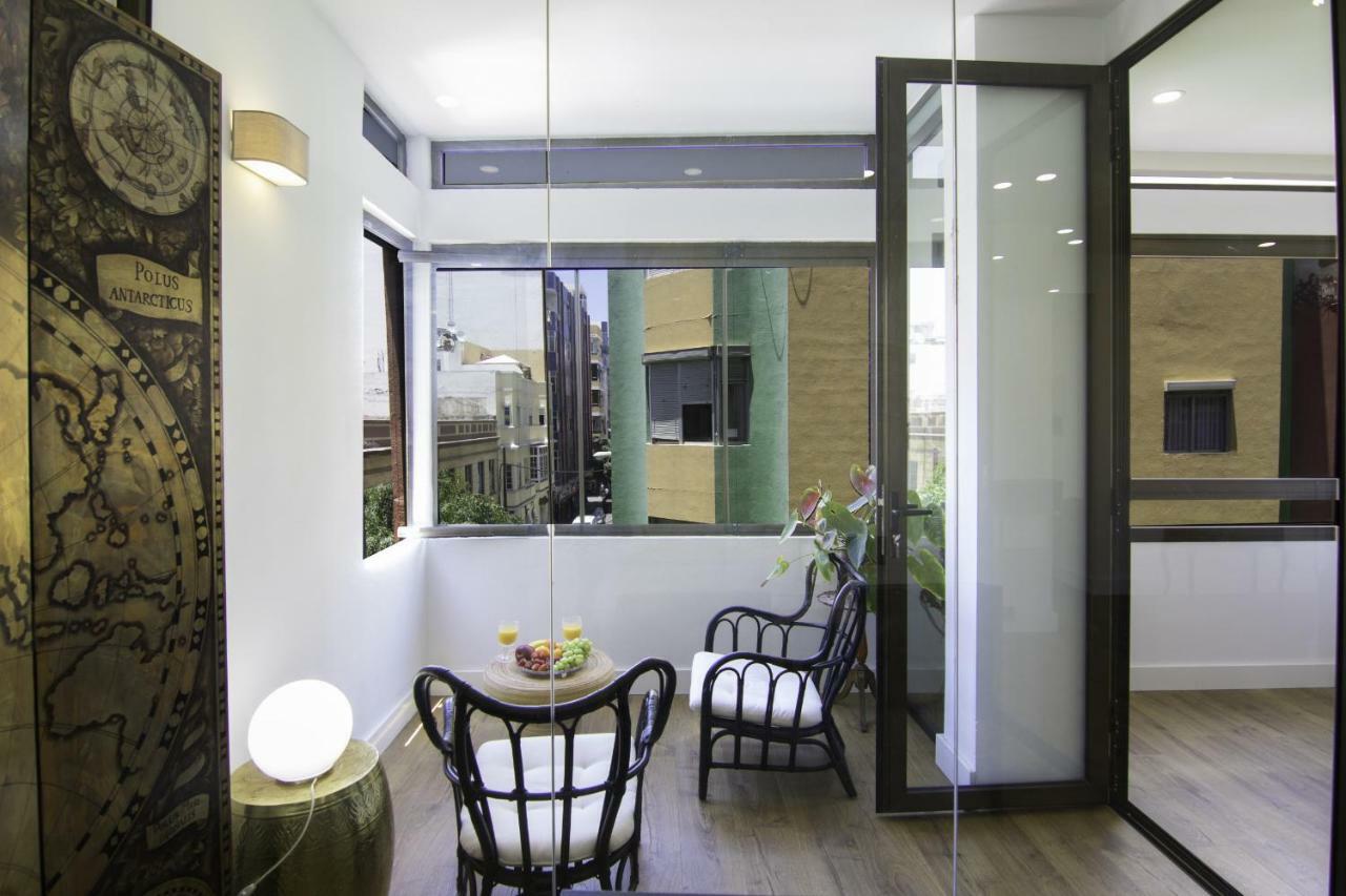 Homeforguest Stylish And Modern Apartment Overlooking Las Canteras Las Palmas de Gran Canaria Exterior photo